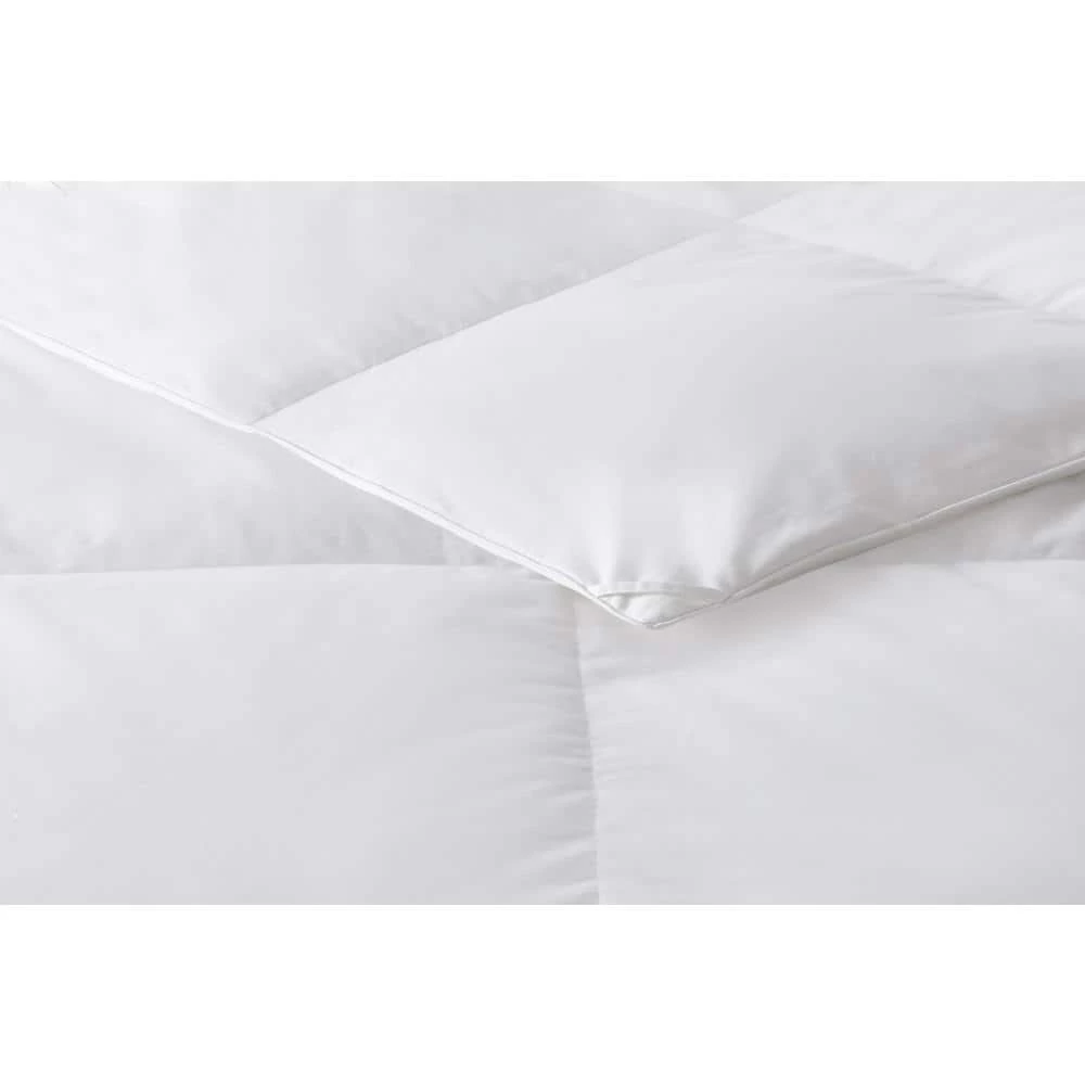 Home Decorators Collection Light Weight White King Down Comforter 6 Home Decorators Collection Light Weight White King Down Comforter - Image 4