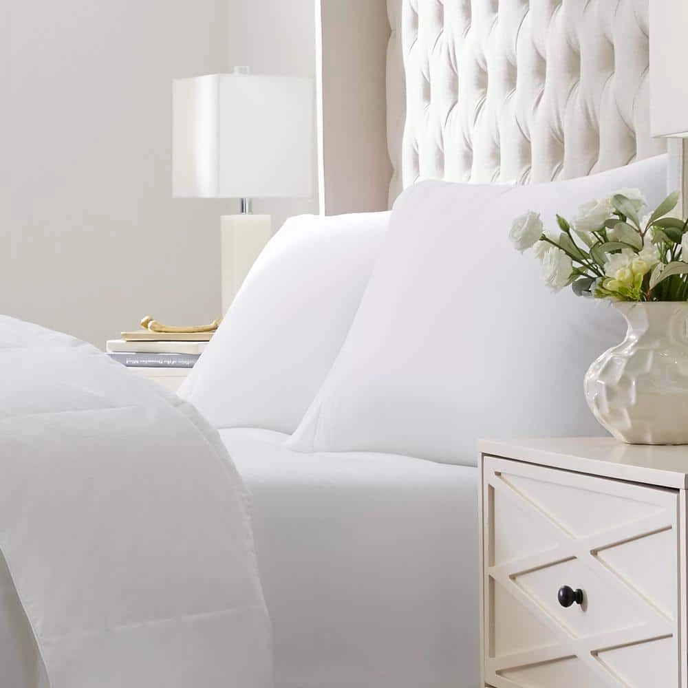 Home Decorators Collection Medium Weight White King Down Comforter 5 Home Decorators Collection Medium Weight White King Down Comforter - Image 3