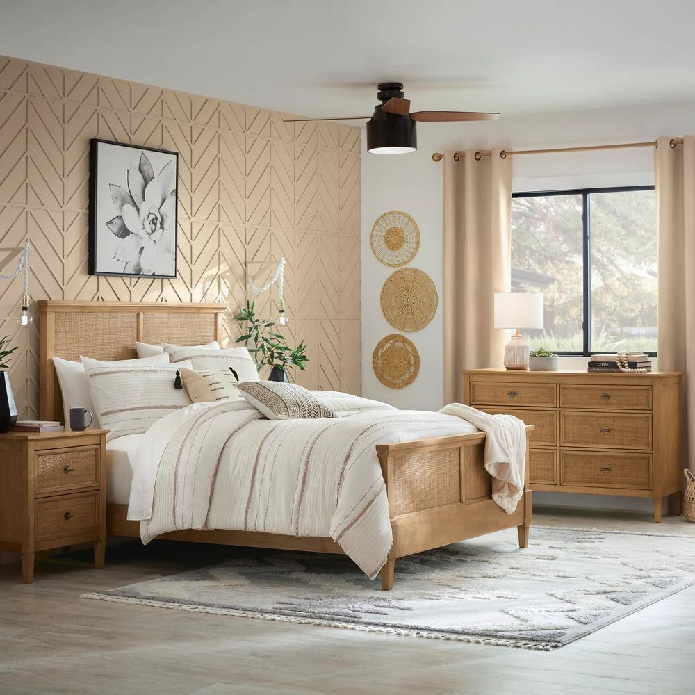 Home Decorators Collection 500 Thread Count Egyptian Cotton Sateen 4-Piece Queen Sheet Set in White 10 Home Decorators Collection 500 Thread Count Egyptian Cotton Sateen 4-Piece Queen Sheet Set in White - Image 8