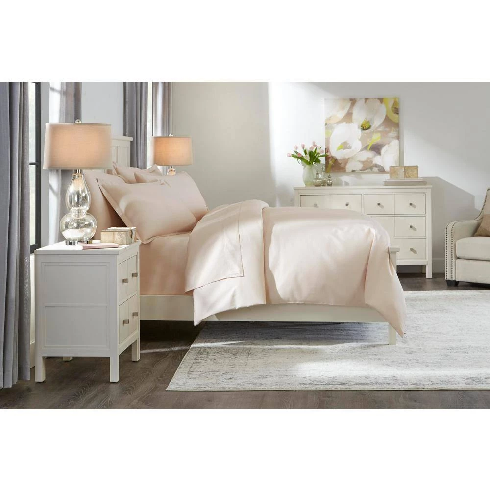 Home Decorators Collection 300 Thread Count Wrinkle Resistant Cotton Sateen 4-Piece Queen Sheet Set in White 8 Home Decorators Collection 300 Thread Count Wrinkle Resistant Cotton Sateen 4-Piece Queen Sheet Set in White - Image 6