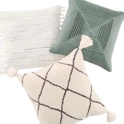 Home Decorators Collection White Stripe 18 in. x 18 in. Square Decorative Throw Pillow with Tassels -Home Decorators Soldes home decorators collection throw pillows s00161061272 66 1000