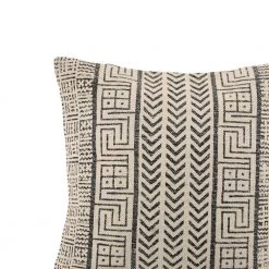 Home Decorators Collection Light Beige Geometric Tribal 18 in. x 18 in. Square Decorative Throw Pillow -Home Decorators Soldes home decorators collection throw pillows s00161061286 40 1000