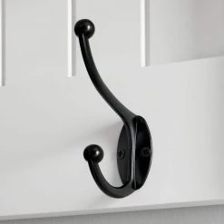 Home Decorators Collection 24 in. H x 24 in. W x 13.4 in. D White Shiplap Floating Decorative Cubby Corner Wall Shelf with Hooks 12 Home Decorators Collection 24 in. H x 24 in. W x 13.4 in. D White Shiplap Floating Decorative Cubby Corner Wall Shelf with Hooks -Home Decorators Soldes white home decorators collection decorative shelving 20mje2086 1d 1000